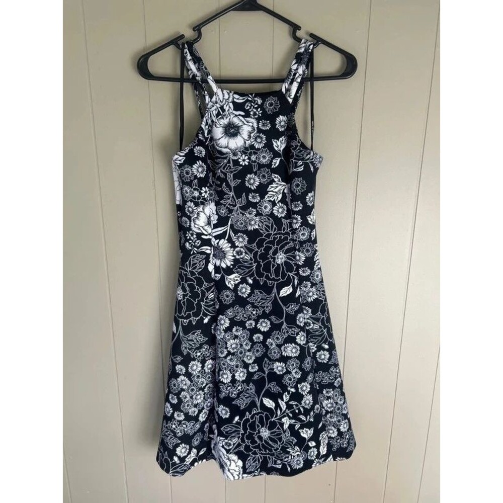 Guess LA Floral Print Halter style Dress Black White size 4